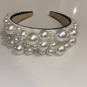 Pearl headband